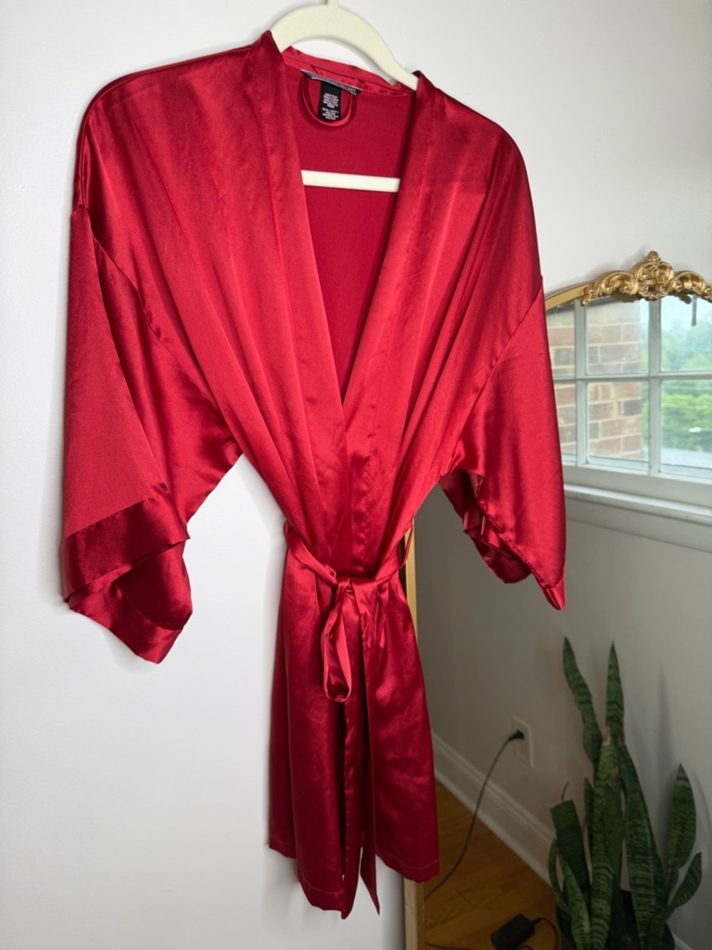 Victoria's Secret Red Satin Short Kimono Robe